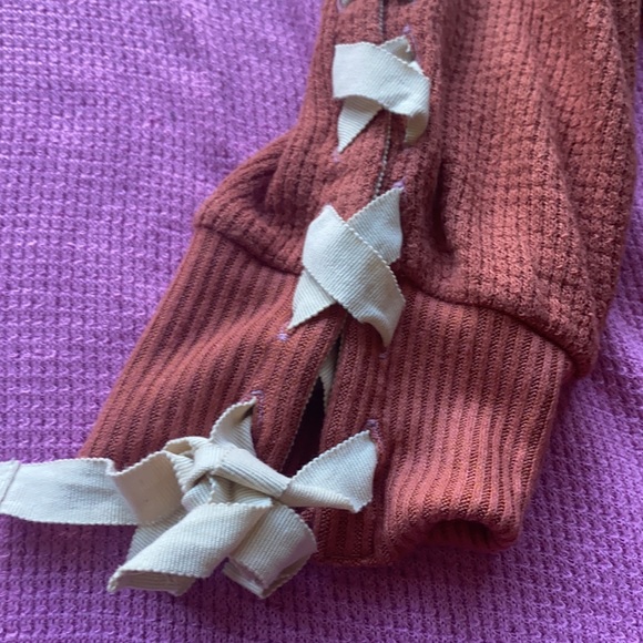 Free People Snow Drift Lace up Tunic Sweater XS - Picture 5 of 9